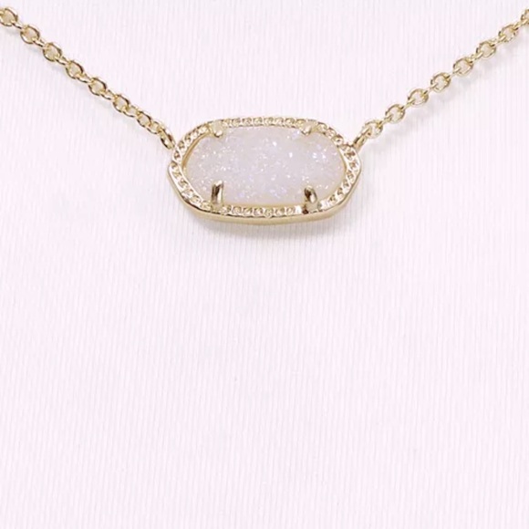 Kendra Scott Elisa Gold Pendant Necklace in Iridescent Drusy - Picture 2 of 7